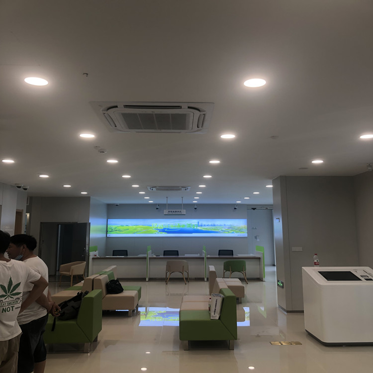 天花機中央空調